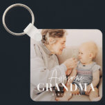 Porte-clés Superbe Grand-mère depuis 20XX Simple Photo Élégan<br><div class="desc">Ce design simple et moderne est composé d'une typographie serif et cursive et d'ajouter une photo personnalisée</div>