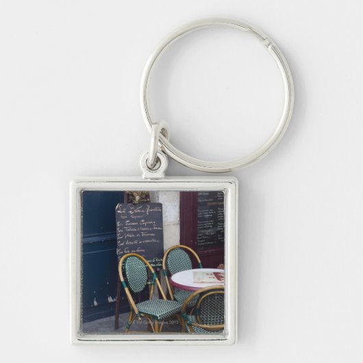 Porte-clés Table de café avec des chaises de canne à Paris, (Devant)