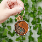 Porte-clés Taurus et serpent à bois (Main)