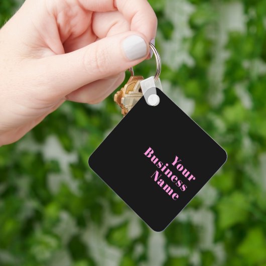 Porte-clés Texte éditable rétro-moderne | Noir et rose (main)