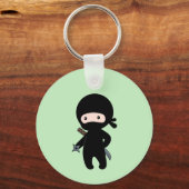 Porte-clés Tiny Ninja Holding Throwing Star sur Green (Verso)