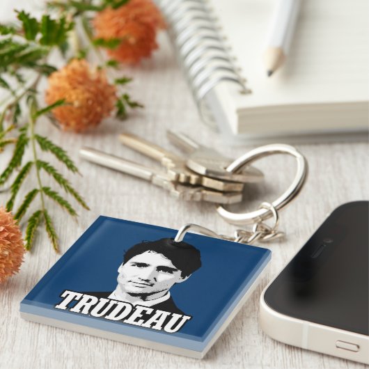 Porte-clés Trudeau (Devant Droit)
