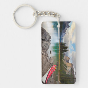 Porte-clés Un kayak de mer à terre à Spirit Island