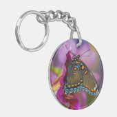 Porte-clés Un papillon swallowtail (Devant gauche)