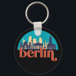 Porte-clés Ville de Berlin Allemagne Skyline Vintage Cityscap<br><div class="desc">Design urbain vintage et rétro avec une belle skyline, attraction touristique et art urbain. gratte-ciel Cool et silhouette de construction merchandises pour touristes et voyageurs. Parfait comme souvenir à rapporter lors d'un voyage dans le monde. Enregistrez la mémoire de votre voyage et de vos vacances en famille et entre amis....</div>