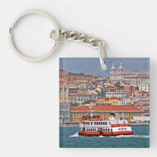 Porte-clés Vue Lisbonne avec vieux ferry sur le fleuve Tage