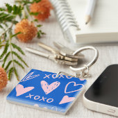Porte-clés XOXO Hearts Acrylic Keychain – Cute Key Ring (Devant Droit)