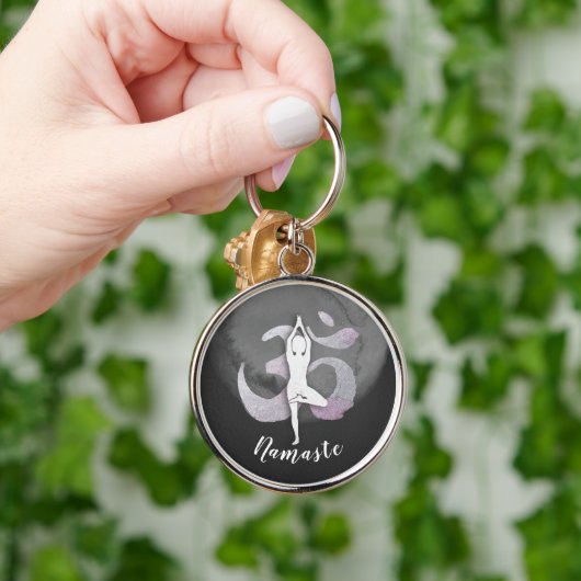 Porte-clés Yoga Studio Instructor Méditation Pose OM Symbole (Main)