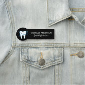 Porte-nom Adjoint dentaire professionnel tendance Dentiste (En situation)