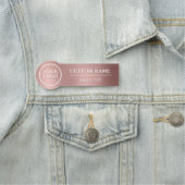 Porte-nom Arrondi Elegant Rose métallique Gold Employé (En situation)