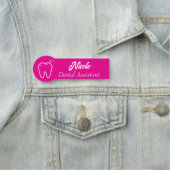 Porte-nom Assistant Dentaire (En situation)