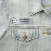 Porte-nom Balise avec logo (En situation)