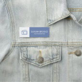 Porte-nom Balise de nom d'entreprise moderne avec logo (En situation)