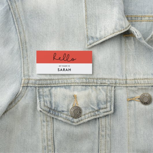 Porte-nom Beau script Bonjour mon nom est (En situation)