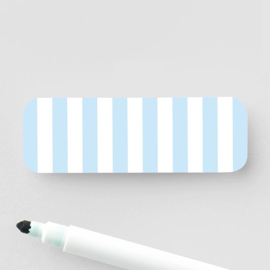 Porte-nom Blanc rayé bleu pâle moderne (En situation)