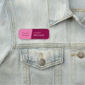 Porte-nom Bold Modern Feminine Pink Professional Company (En situation)