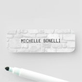 Porte-nom Briques murales grises Conception Plaque lisible M (En situation)