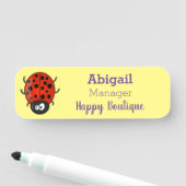 Porte-nom Caricature de coccinelle rouge joyeux (En situation)