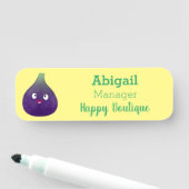 Porte-nom Caricature de fruits mauve joyeux aux figues (En situation)