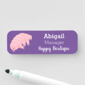 Porte-nom Caricature d'ours d'eau tardigrade rose mignon (En situation)