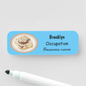 Porte-nom Caricature en rouleau de cannelle (En situation)