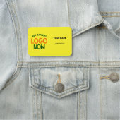 PORTE-NOM CLIENT DE MODE CONTEMPORAIN PROPRE ET CLAIR (En situation)