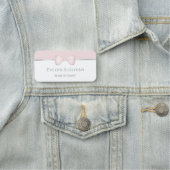 Porte-nom Coquette nom magnétique de l'arc rose (En situation)