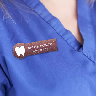 Porte-nom Dentiste moderne de rouge de Bourgogne d'assistant