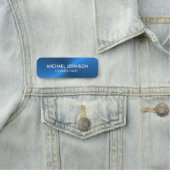 Porte-nom Élégant Blue Metallic Professionnel (En situation)