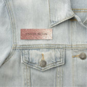 Porte-nom Élégant chic moderne rose glittery or (En situation)