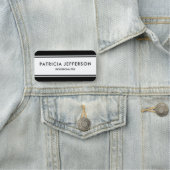 Porte-nom Élégant Monochrome intemporel : Noir & Blanc Class (En situation)