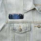 Porte-nom Elegant Silver Glitter Drips Navy Blue (En situation)