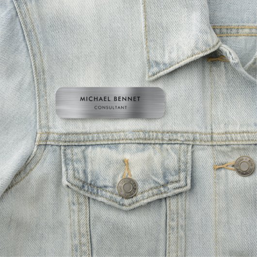 Porte-nom Élégant Silver Grey Metallic Professionnel (En situation)