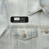 Porte-nom Employé du logo de la société magnétique (En situation)