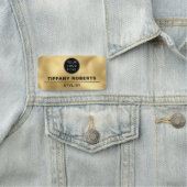 Porte-nom Gold Faux Metallic Company Logo Employé (En situation)