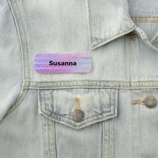 Porte-nom Gras Font Crochet Lignes Mauve Bleu Lilac Magnétiq (En situation)