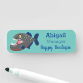 Porte-nom Illustration drôle de piranha affamée (En situation)