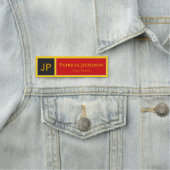 Porte-nom Jaune, rouge et noir élégant : Monogramme moderne (En situation)