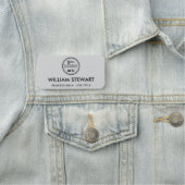 Porte-nom Logo de l'entreprise Gray souple Nom du personnel (En situation)