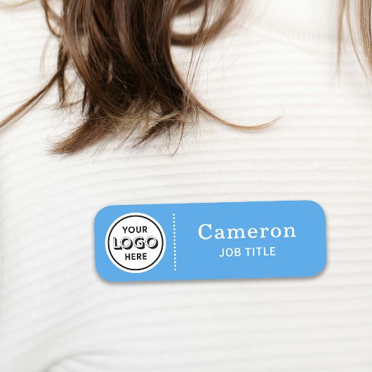 Porte-nom Logo de société moderne bleu clair Employé