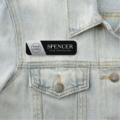 Porte-nom Logo employé gris argenté dégradé noir (En situation)