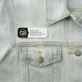 Porte-nom Logo noir blanc 2 couleur de l'employé magnétique (En situation)