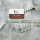 Porte-nom logo personnalisé Brown (En situation)