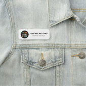 Porte-nom Logo Personnalisé Employé Pin Magnétique Ou De Séc (En situation)