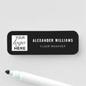 Porte-nom Logo personnalisé et employé (En situation)