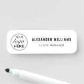 Porte-nom Logo personnalisé et employé (En situation)