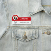 Porte-nom Modern Photo Company Logo Red Magnetic (En situation)