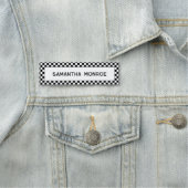 Porte-nom Noir et Blanc à Damier (En situation)