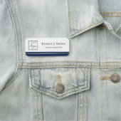 Porte-nom Nom du logo titre bordure bleu foncé blanc moderne (En situation)