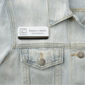 Porte-nom Nom du logo titre bordure noire blanc moderne (En situation)